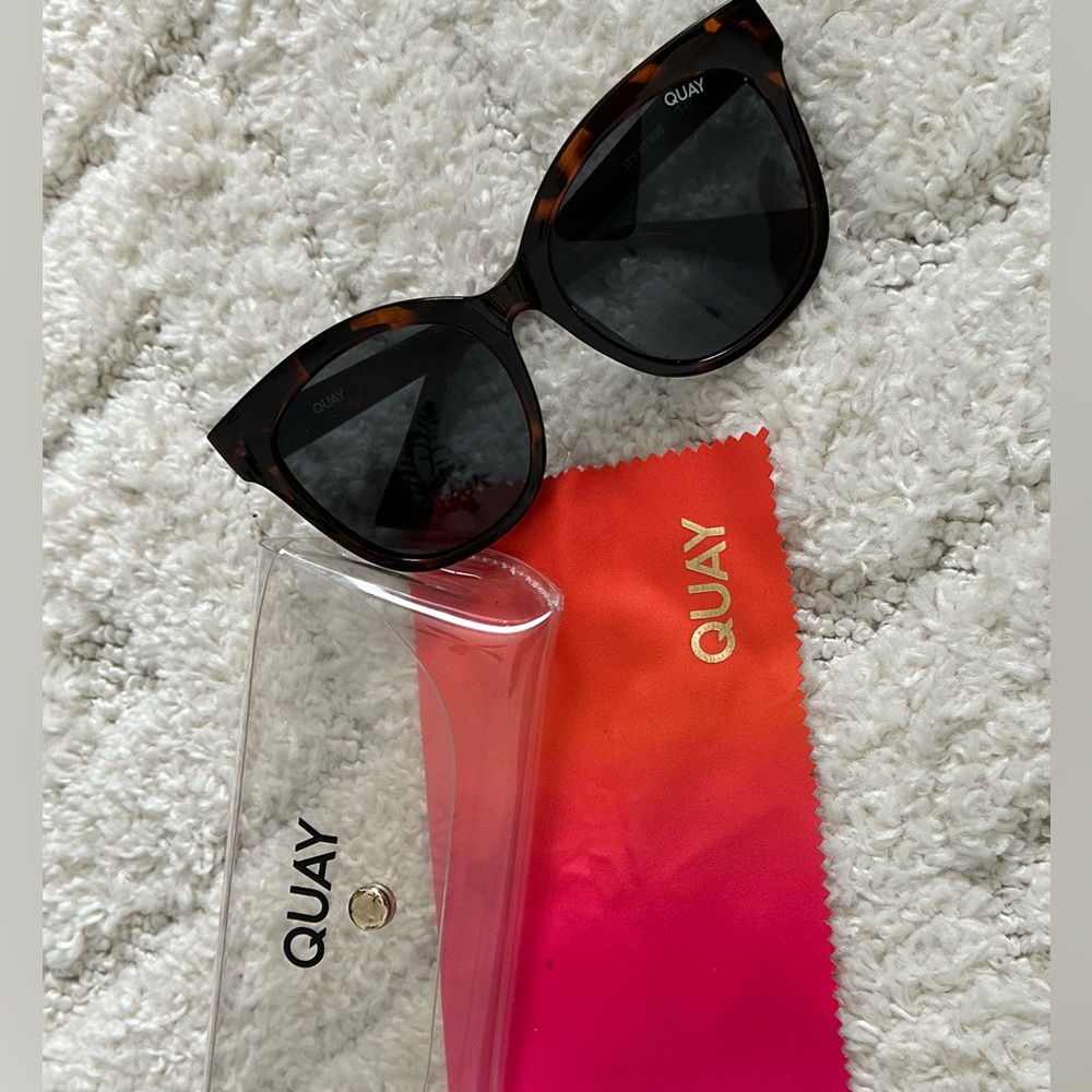 Quay tortoise “it’s my way” sunglasses 55mm